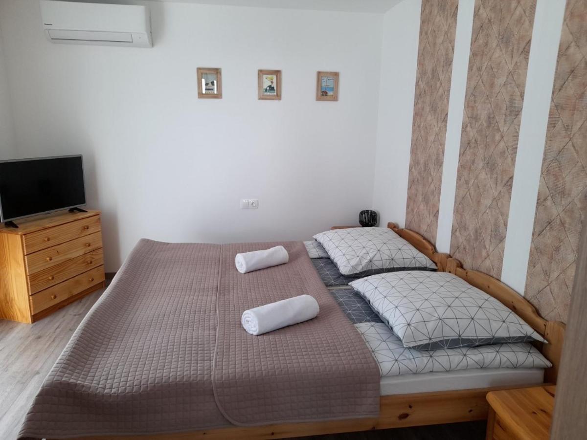 Kempi Kuckója Balatonalmádi Exterior foto