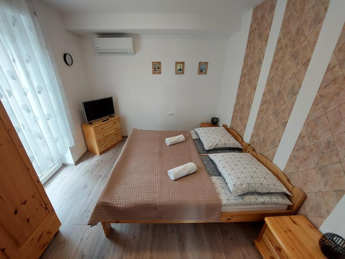 Kempi Kuckója Balatonalmádi Exterior foto